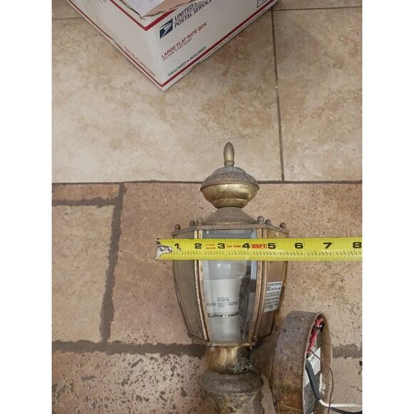 AGED BRASS Motion Outdoor Light Fixture Farmhouse Cottage Beachy Movie Set Prop - Picture 14 of 16